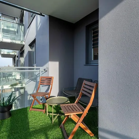 Elegancki W Centrum Gdanska Z Klimatyzatorem I Parkingiem By Renters Prestige Apartment Gdansk